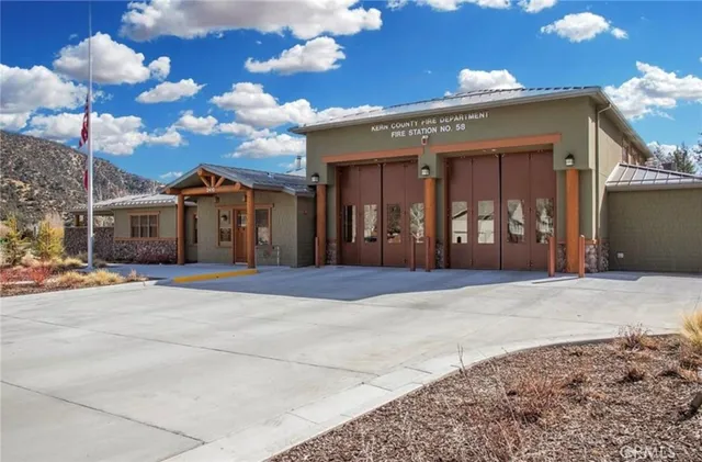 a view of a house with entertaining space