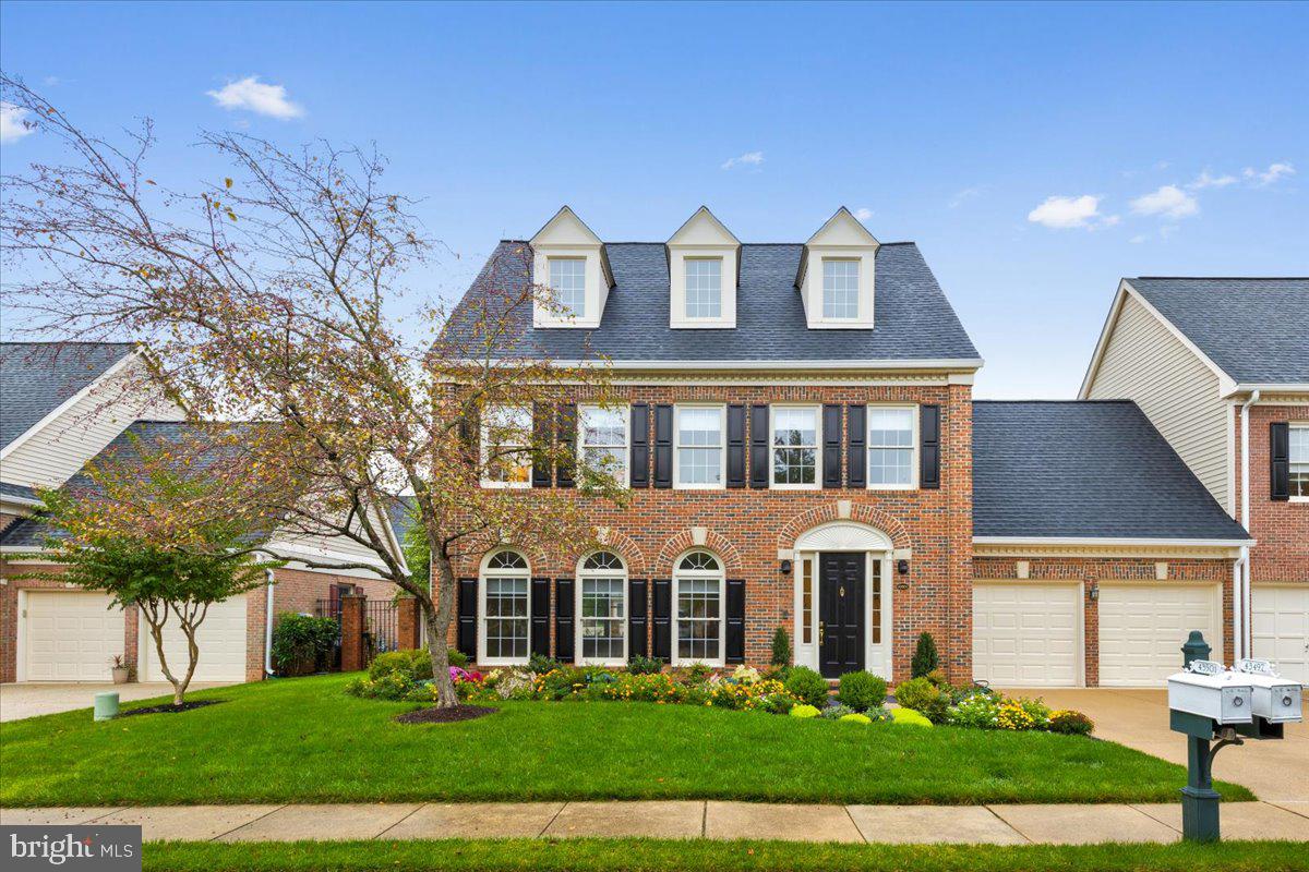 43501 Monarch Beach Square Leesburg, VA 20176 - Photo 1 of 43 front view of house with a yard