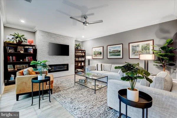 $1,060,000 | 43501 Monarch Beach Square, Leesburg, VA 20176