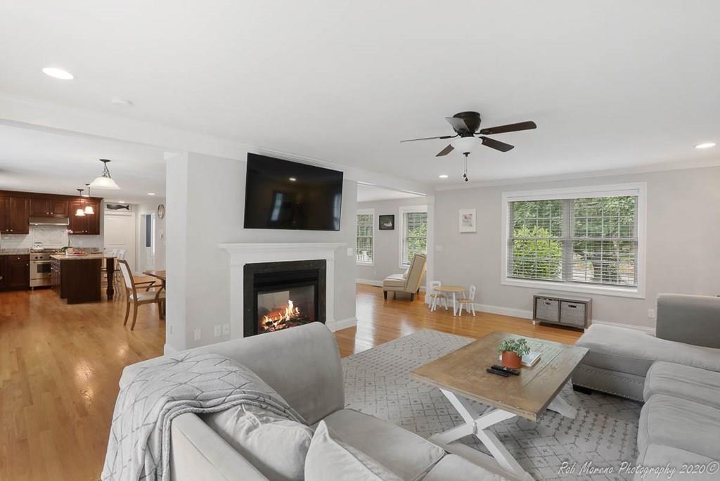 858 Johnson Street North Andover, MA 01845 - Photo 15 of 41