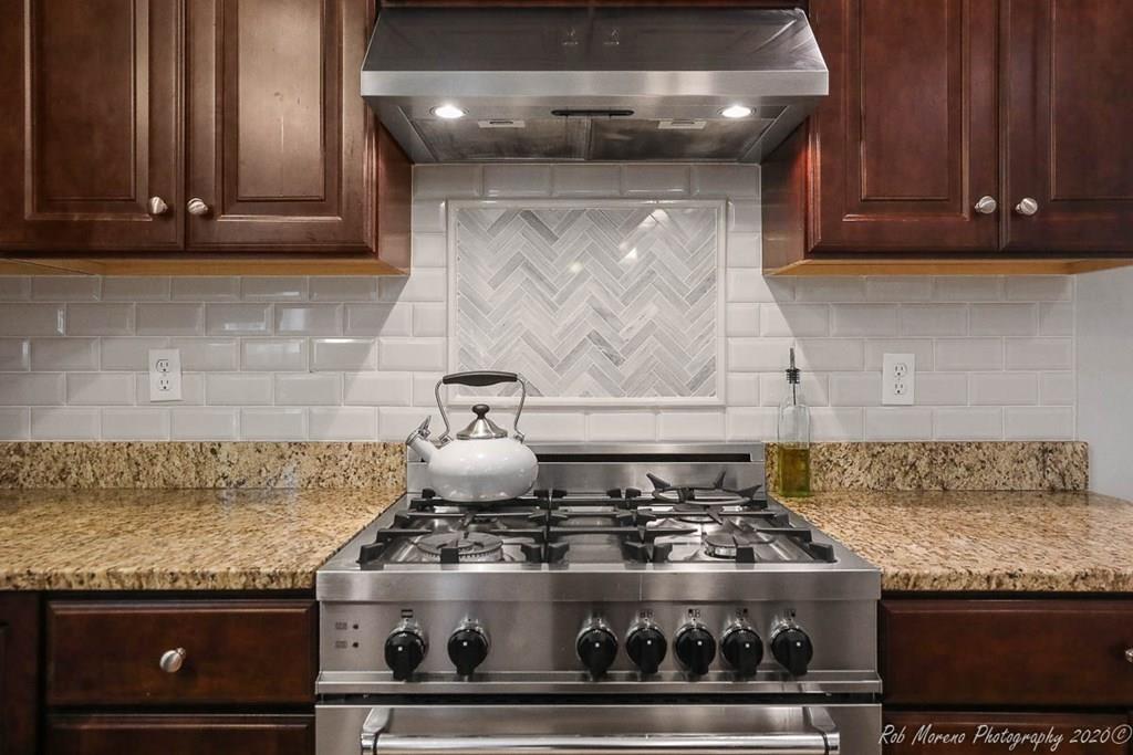 858 Johnson Street North Andover, MA 01845 - Photo 8 of 41