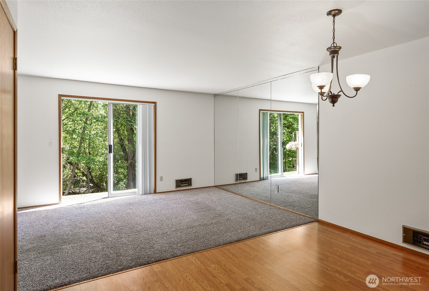 18910 Bothell Everett Highway, Unit H2 Bothell, WA 98012 - Photo 14 of 32