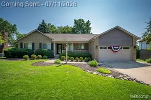 $450,000 | 19632 Sussex Avenue, Livonia, MI 48152