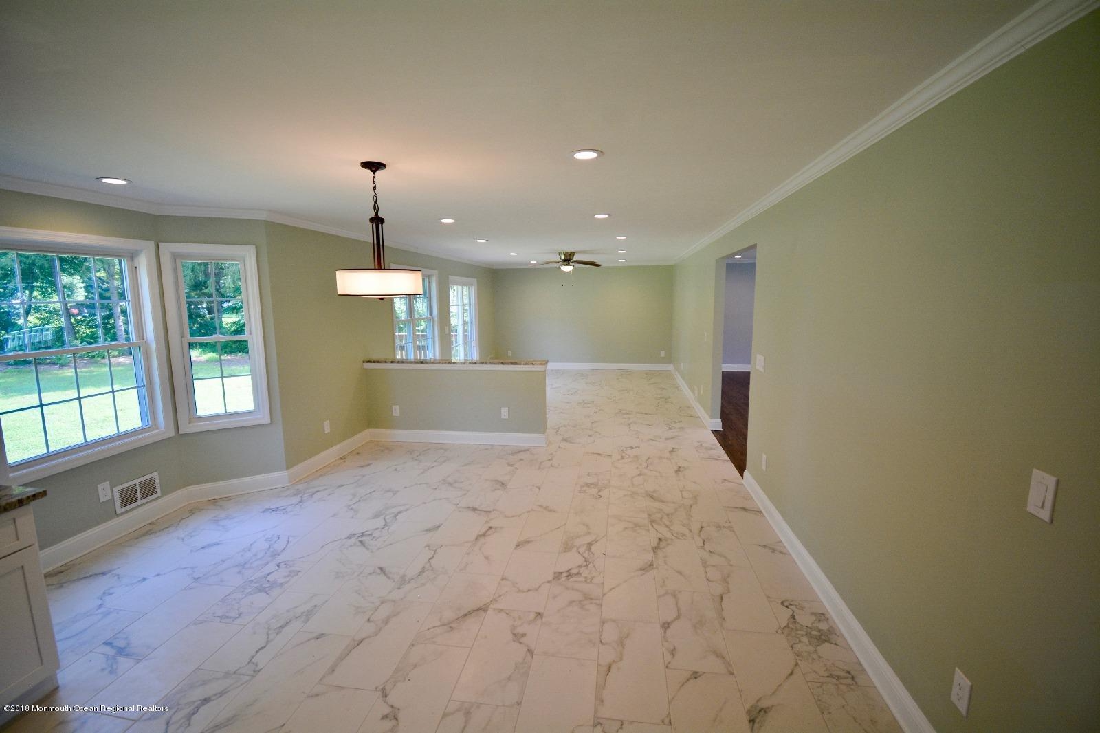 90 Paint Island Spring Road Clarksburg, NJ 08510 - Photo 24 of 58 Eat-in kitchen