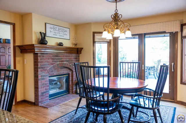 $527,850 | 3728 Southwest Stonybrook Drive, Topeka, KS 66610