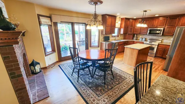 $524,950 | 3728 Southwest Stonybrook Drive, Topeka, KS 66610