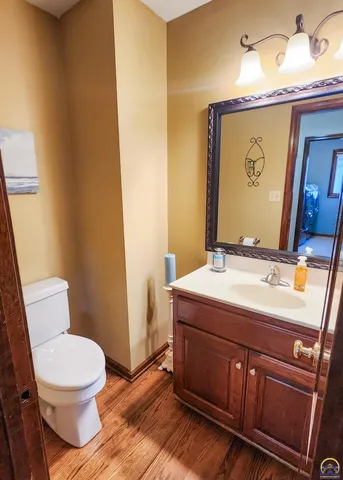 $527,850 | 3728 Southwest Stonybrook Drive, Topeka, KS 66610