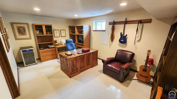 $524,950 | 3728 Southwest Stonybrook Drive, Topeka, KS 66610