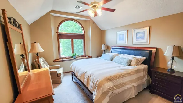 $524,950 | 3728 Southwest Stonybrook Drive, Topeka, KS 66610