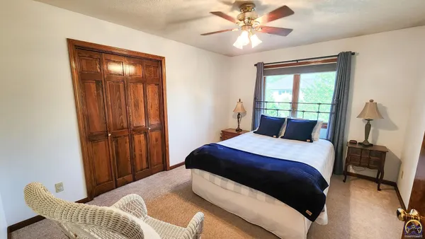 $524,950 | 3728 Southwest Stonybrook Drive, Topeka, KS 66610