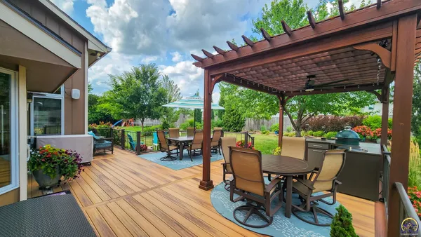 $524,950 | 3728 Southwest Stonybrook Drive, Topeka, KS 66610