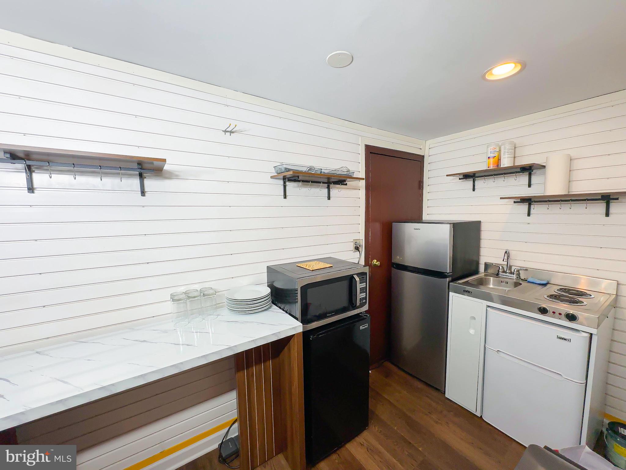9300 Colesville Road Silver Spring, MD 20901 - Photo 4 of 12 Gallery Image 4