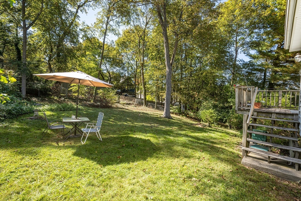 41 Englewood Road Winchester, MA 01890 - Photo 14 of 17