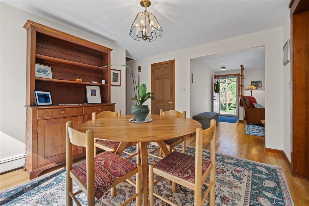 41 Englewood Road Winchester, MA 01890 - Photo 5 of 17