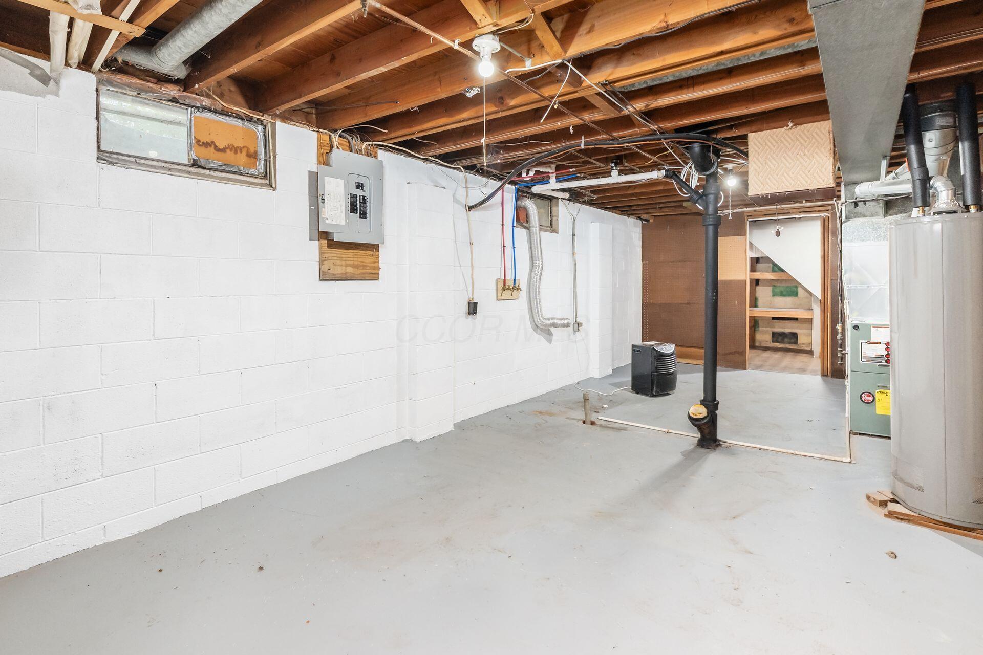 2306 Ward Road Columbus, OH 43224 - Photo 25 of 31 Gallery Image 25