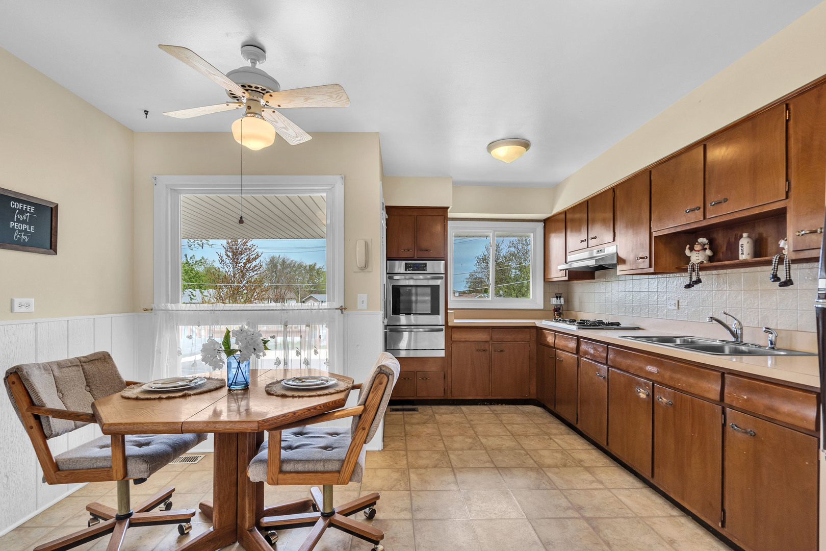 1755 Chippendale Road Hoffman Estates, IL 60169 - Photo 11 of 33