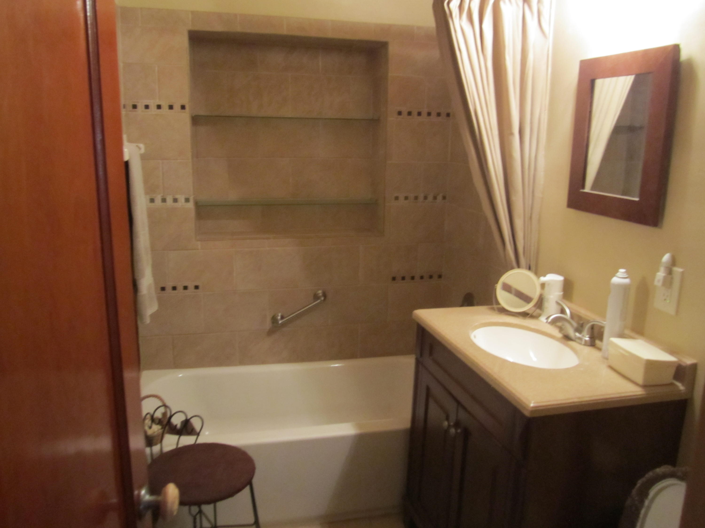 3058 Meadow Road Palm Springs, FL 33406 - Photo 10 of 11 IMG_1693