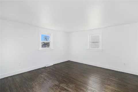 $459,500 | 1609 West Main Road, Middletown, RI 02842