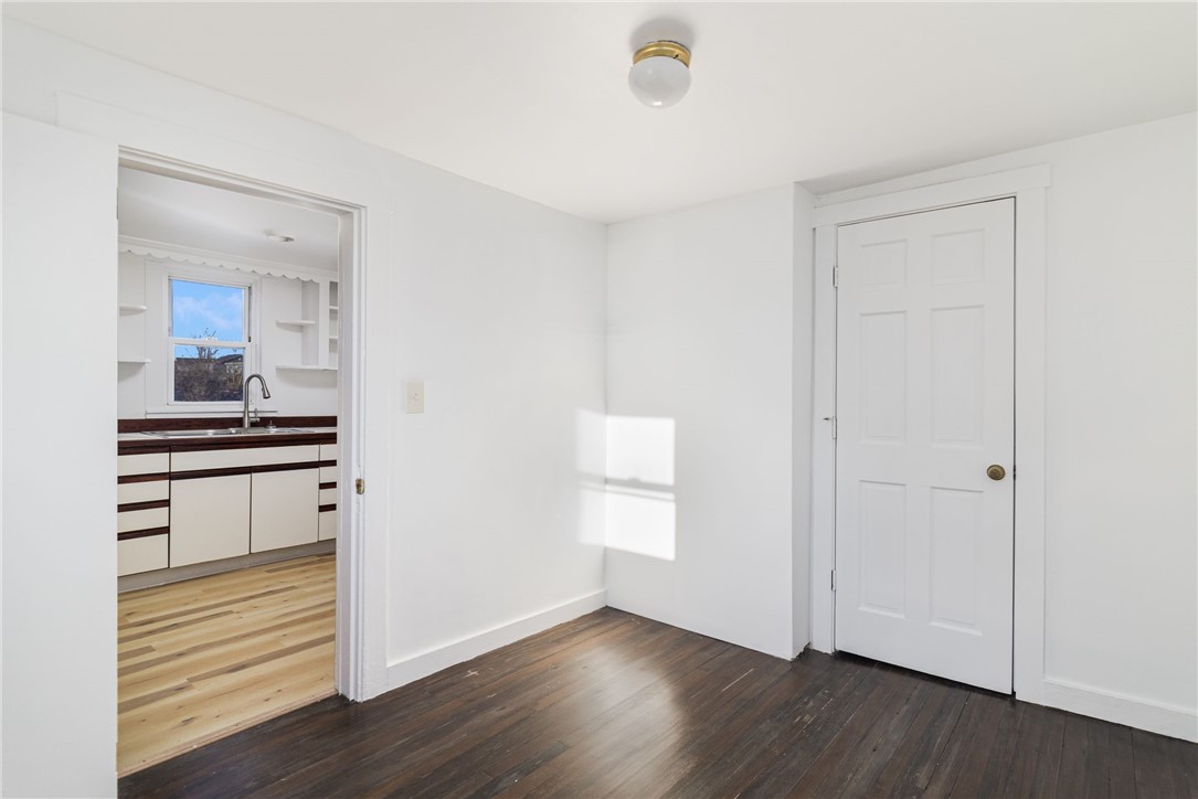1609 West Main Road Middletown, RI 02842 - Photo 20 of 31 Bedroom #2