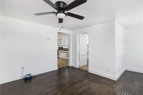 $459,500 | 1609 West Main Road, Middletown, RI 02842