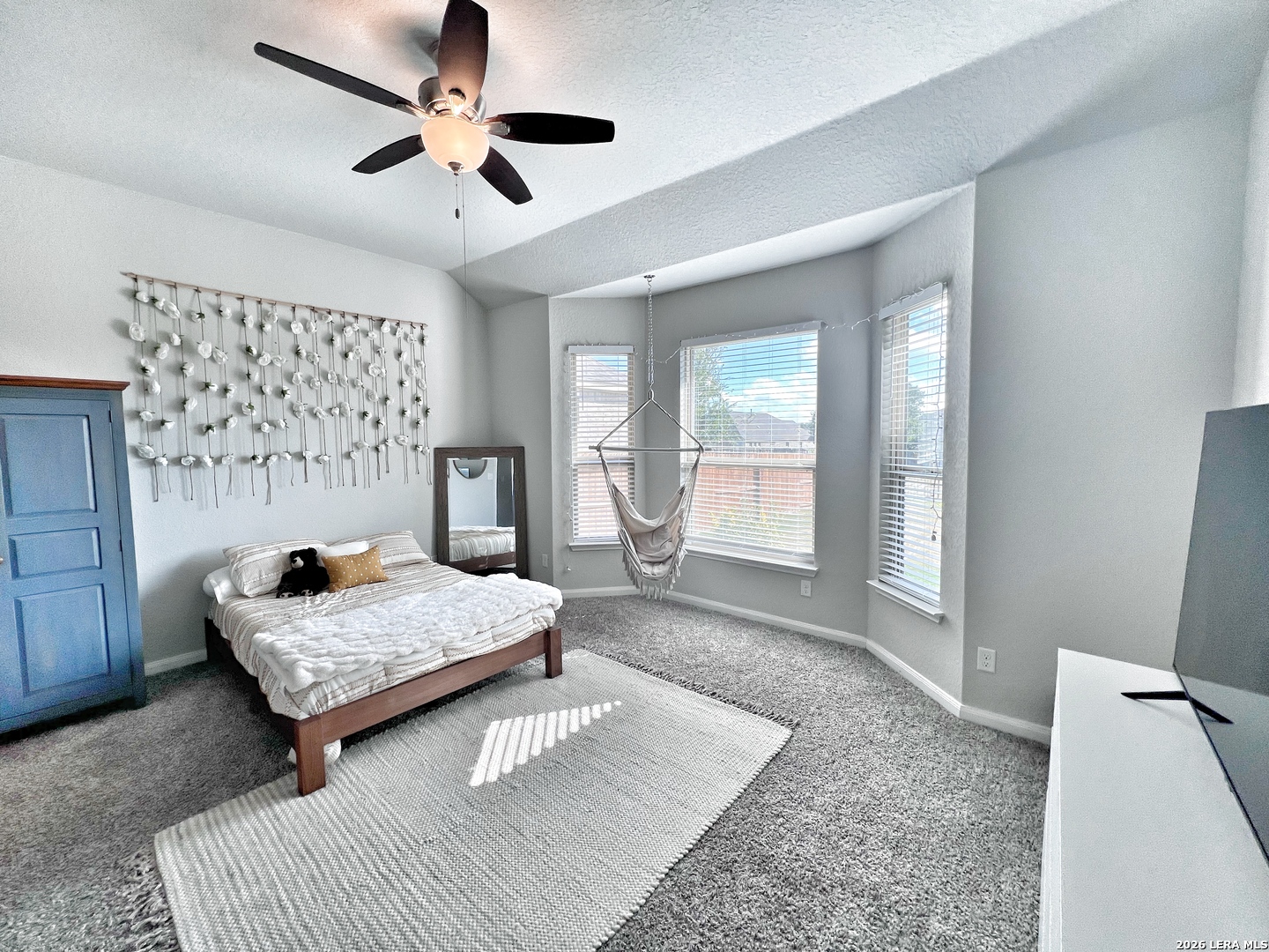 1224 Loma Ranch New Braunfels, TX 78132 - Photo 2 of 29 a living room with furniture and a rug
