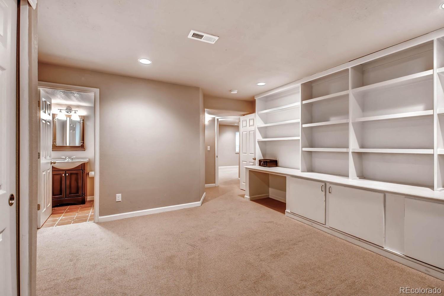 10669 Cherrybrook Circle Highlands Ranch, CO 80126 - Photo 24 of 28 Gallery Image 24