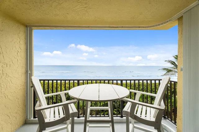 $4,000 | 7380 South Ocean Drive, Unit 319, Jensen Beach, FL 34957