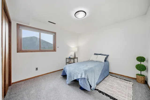 $309,000 | 4339 Manor Park Drive Northwest, Rochester, MN 55901