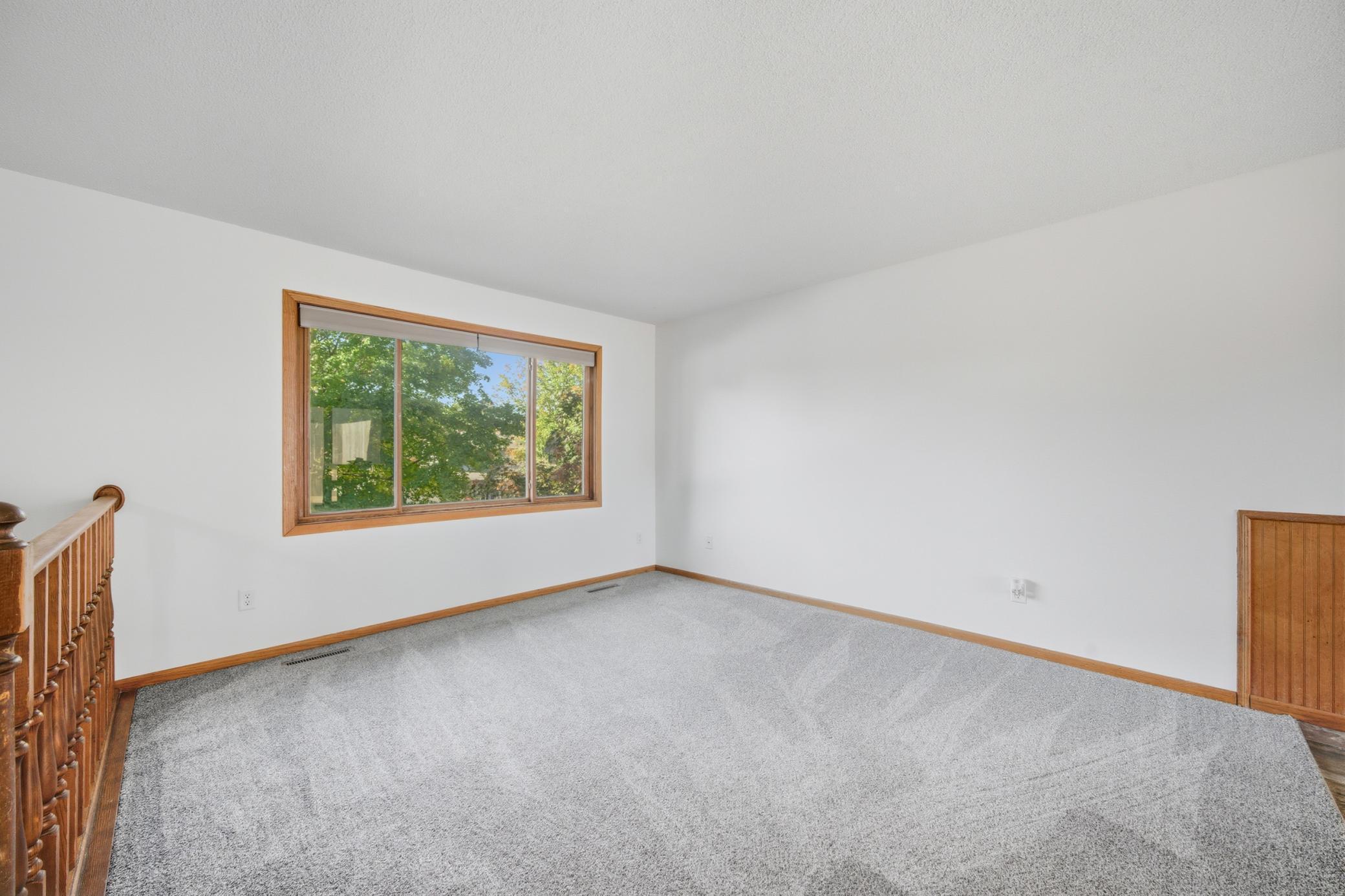 4339 Manor Park Drive Northwest Rochester, MN 55901 - Photo 3 of 22