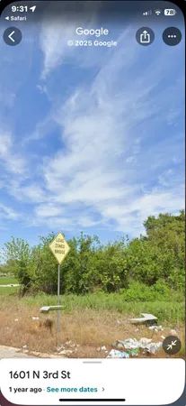 a view of a outdoor space