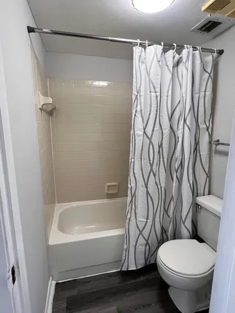 $1,650 | 718 Executive Center Drive, Unit 31, West Palm Beach, FL 33401