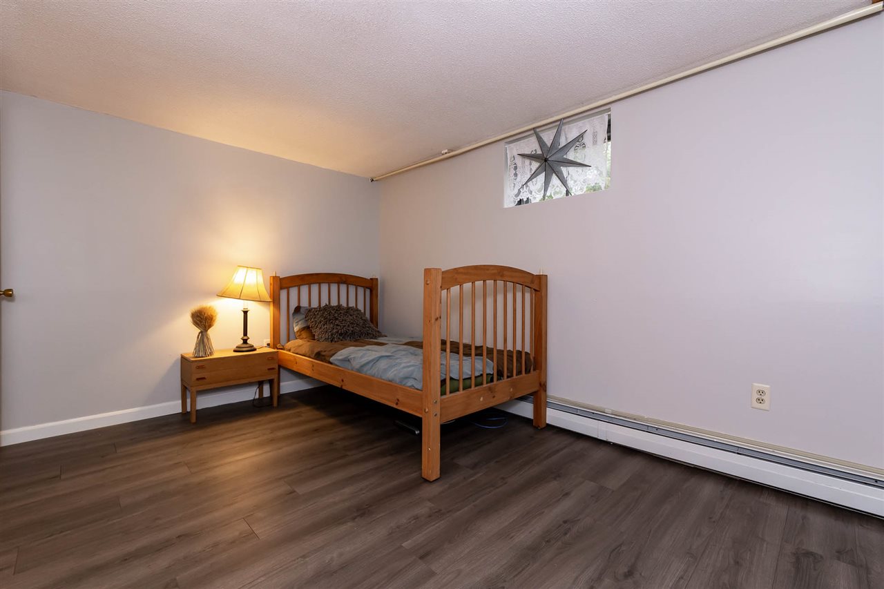 109 Peele Road Nashua, NH 03062 - Photo 24 of 33