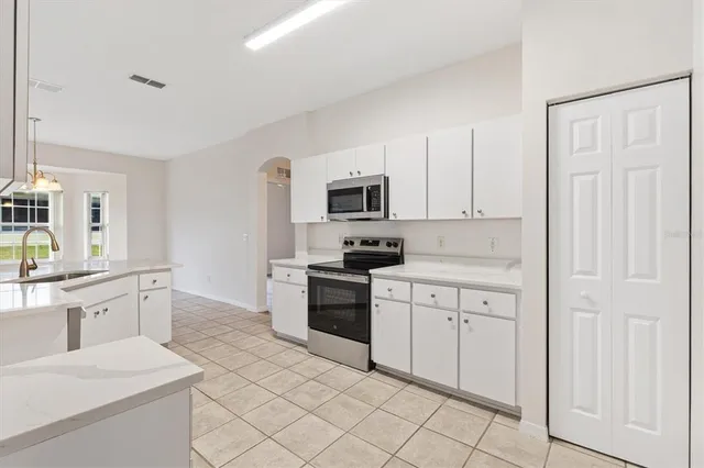 $330,000 | 17409 Southeast 111th Circle, Summerfield, FL 34491