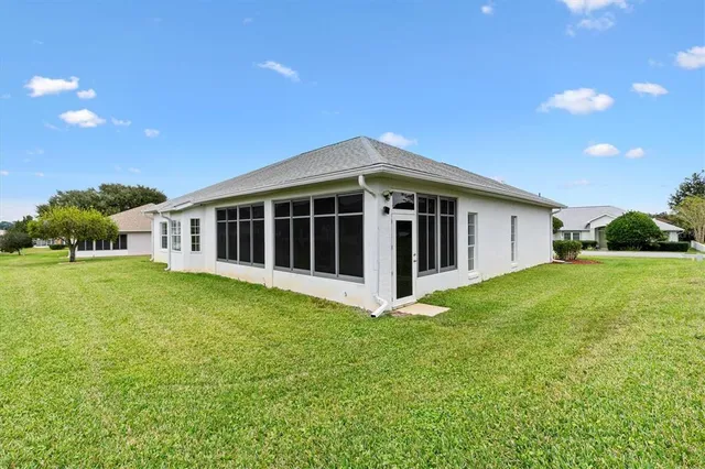 $330,000 | 17409 Southeast 111th Circle, Summerfield, FL 34491