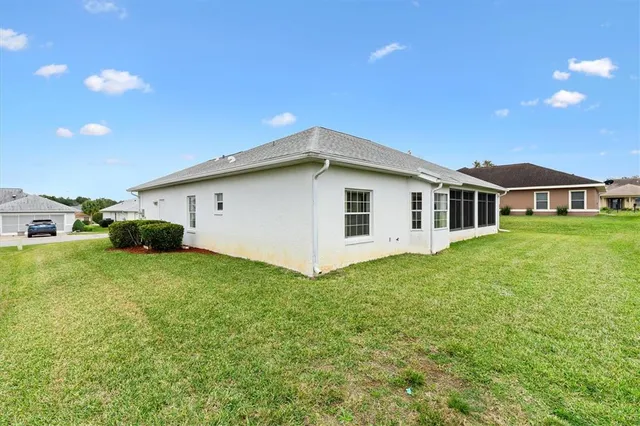 $330,000 | 17409 Southeast 111th Circle, Summerfield, FL 34491