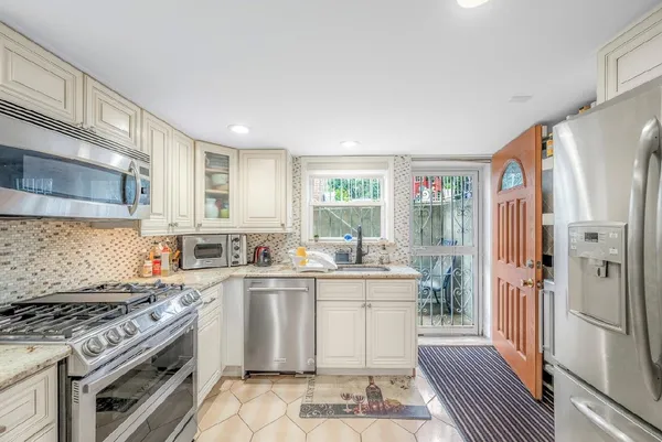 $1,390,000 | 48-18 190th Street | Auburndale