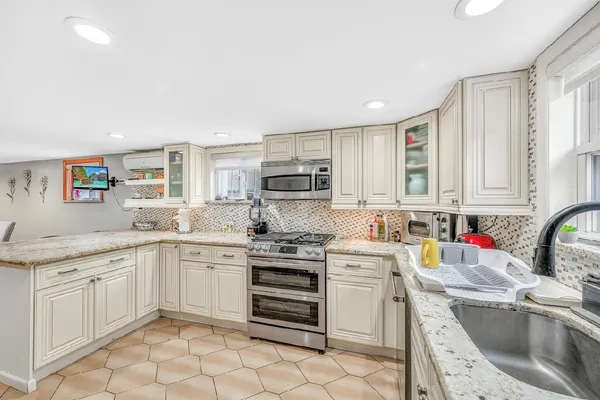 $1,390,000 | 48-18 190th Street | Auburndale