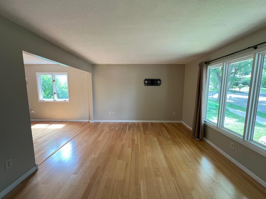 3002 7th Avenue Northwest Rochester, MN 55901 - Photo 3 of 34