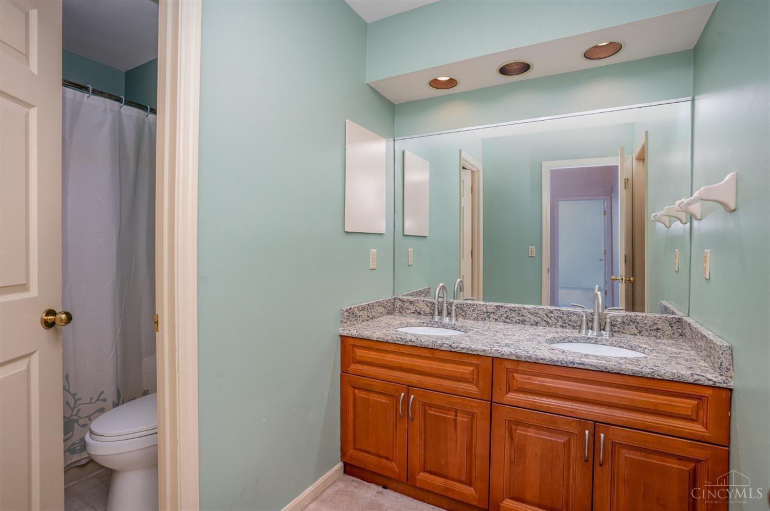 3681 Tiffany Ridge Lane Blue Ash, OH 45241 - Photo 27 of 37
