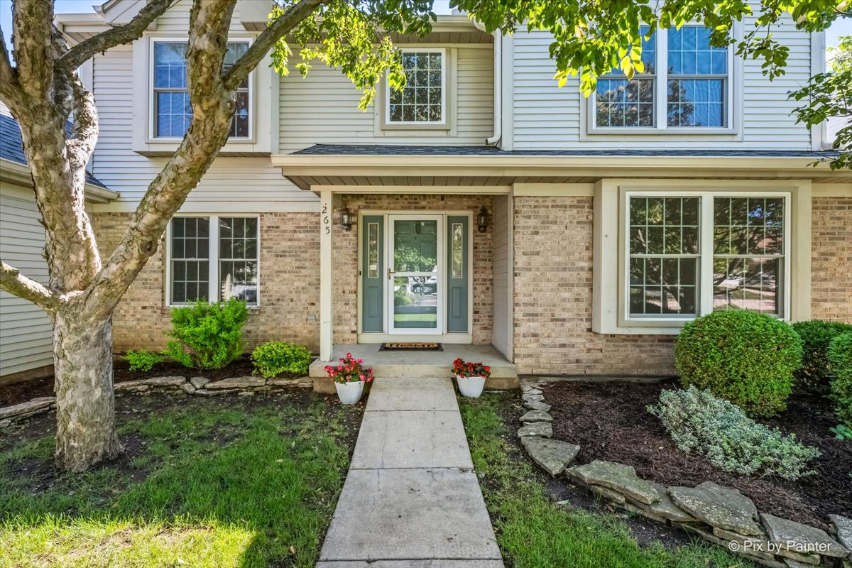 265 Moders Road Cary, IL 60013 - Photo 3 of 41