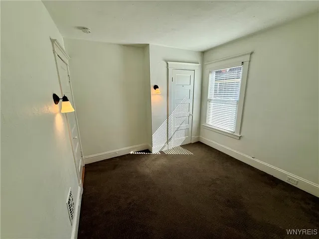 $1,800 | 95 Inwood Place, Unit 2, Buffalo, NY 14209