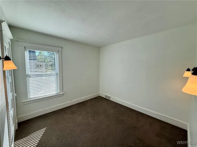 $1,800 | 95 Inwood Place, Unit 2, Buffalo, NY 14209