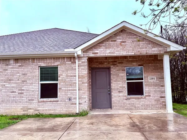 $1,300 | 2301 North Hickory Street, Sherman, TX 75092