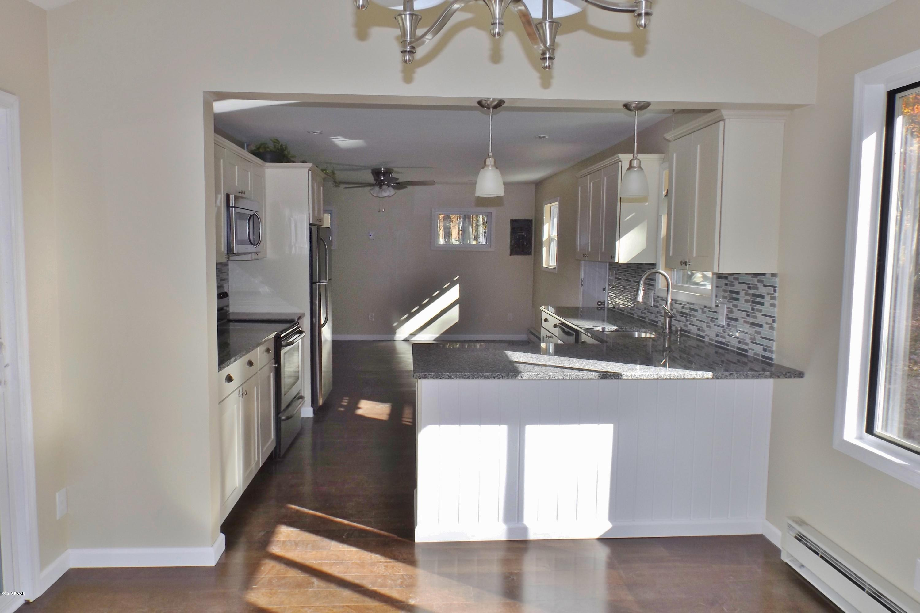 125 White Deer Road Milford, PA 18337 - Photo 3 of 16
