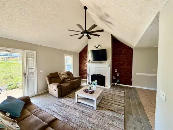 $298,500 | 130 Lakefront Drive, Covington, GA 30016