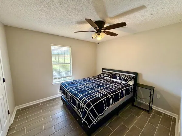 $298,500 | 130 Lakefront Drive, Covington, GA 30016