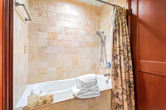 $2,599,000 | 69-1000 Kolea Kai Circle, Unit 2D, Waikoloa, HI 96738