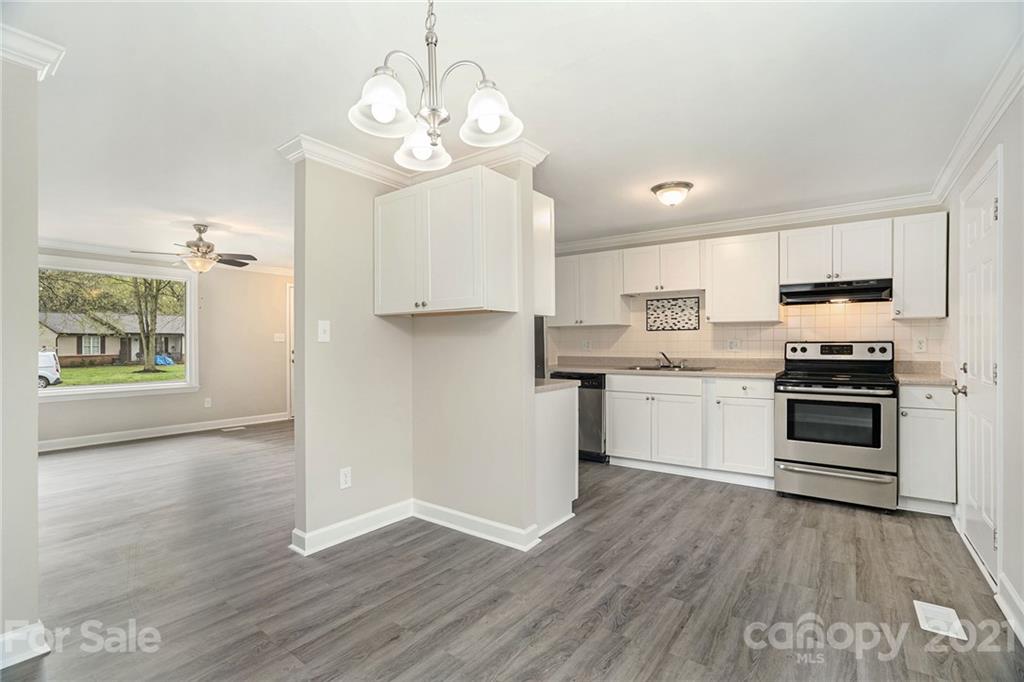 1916 Rice Planters Road, Unit 17 Charlotte, NC 28273 - Photo 7 of 28 Gallery Image 7