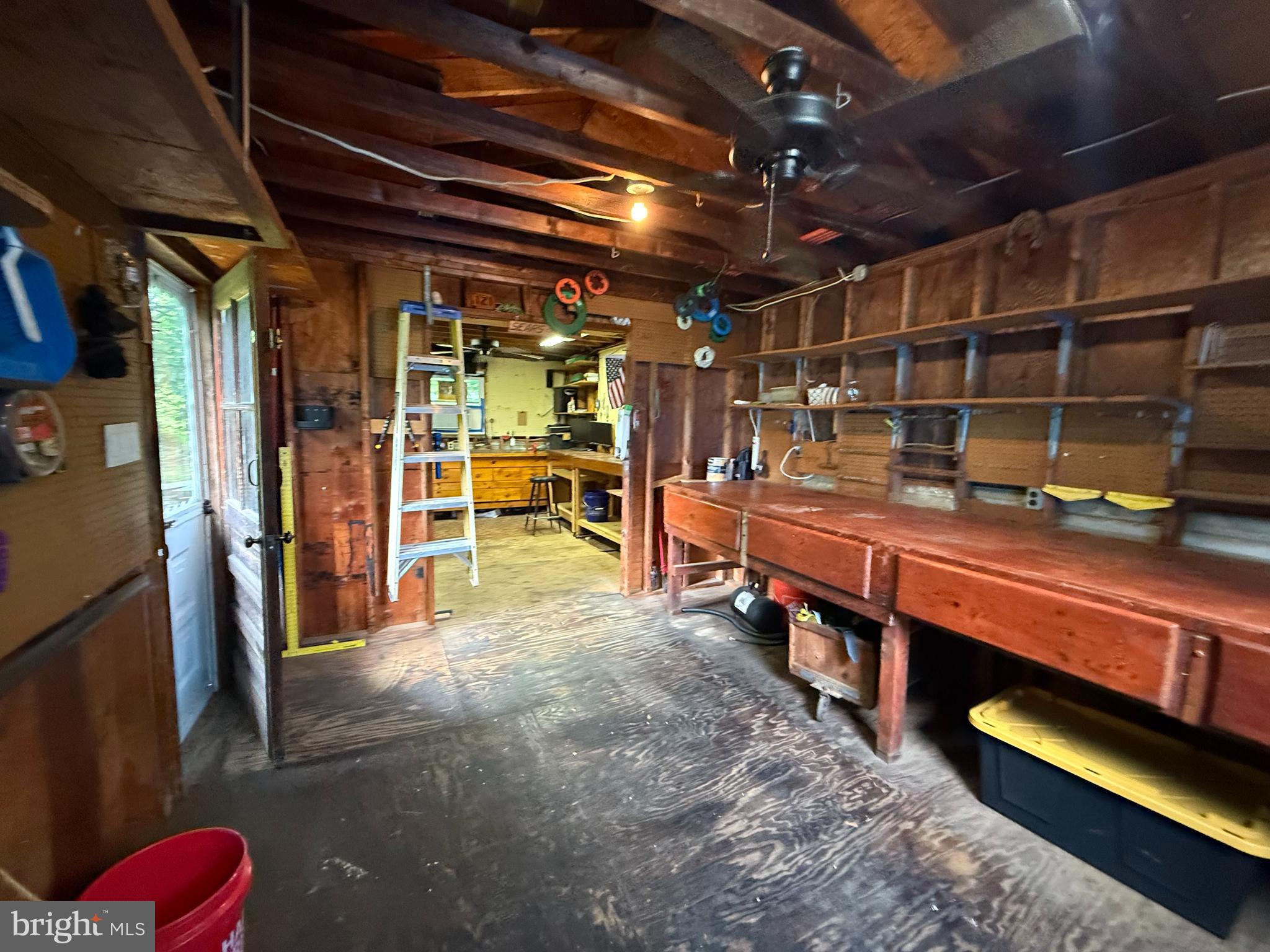 121 Kansas Road Pennsville, NJ 08070 - Photo 27 of 32 a view of a room with furniture