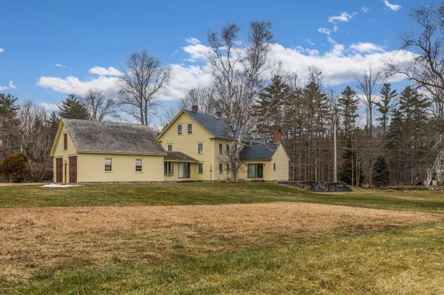 $2,999,900 | 13 N Road, Kensington, NH 03833